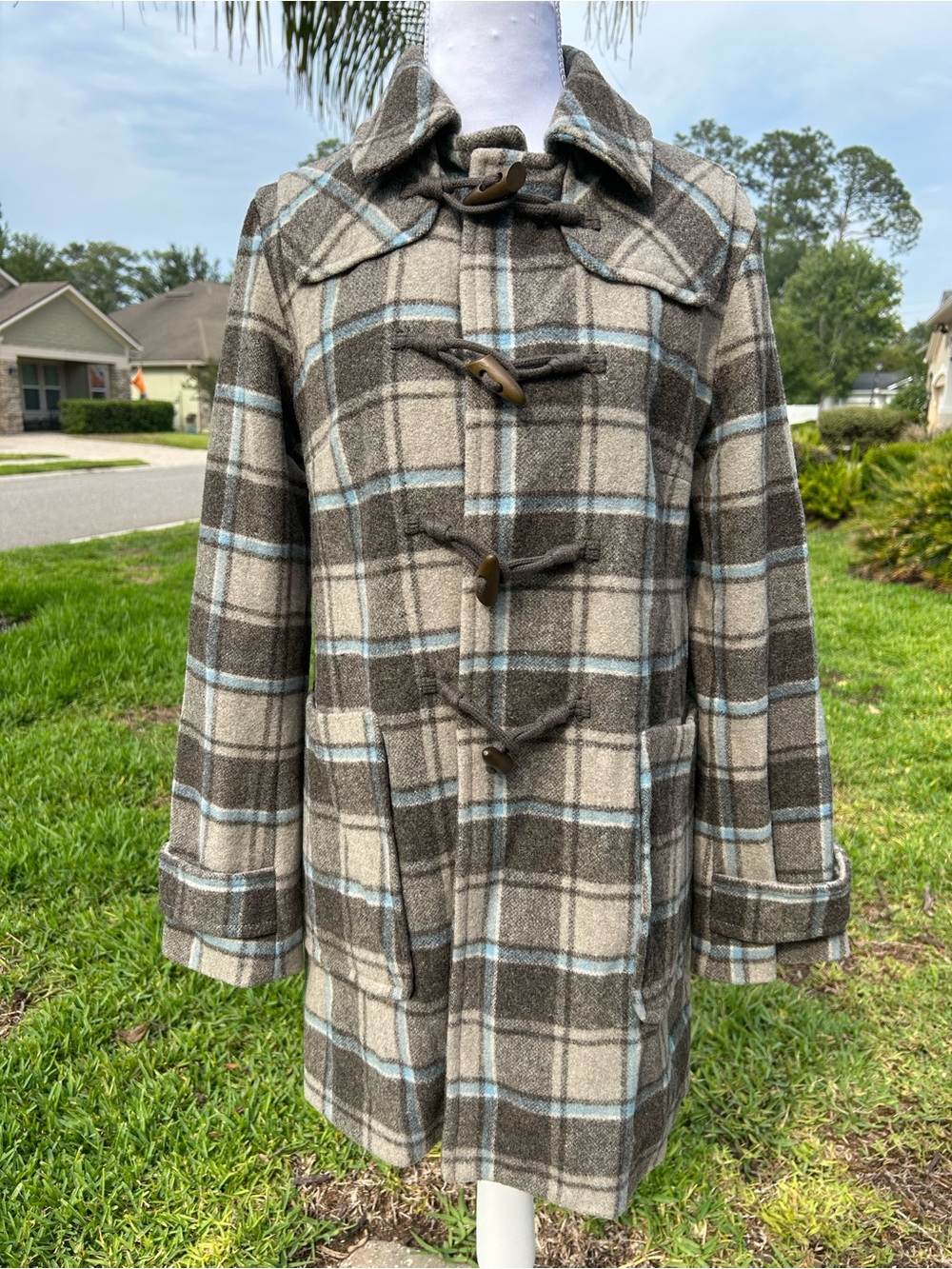 NWOT🌸GAP Plaid Toggle Coat in Grey/Taupe, Beige & Light Blue